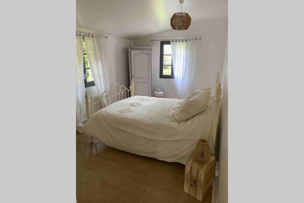 La Petite Maison au bord de l’étang Chirac  Exterior foto